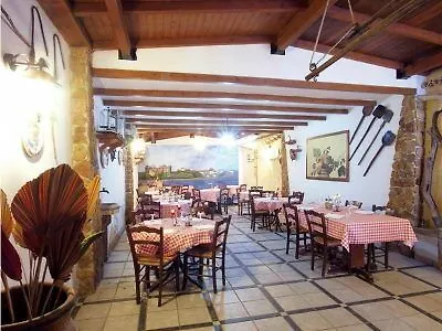 Hotel Alceste 3*