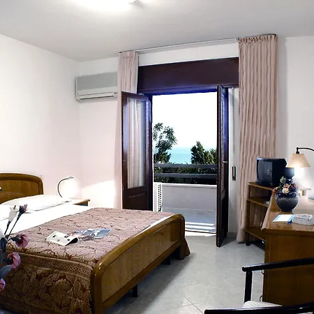 Hotel Alceste